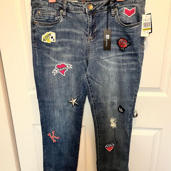 KUT FROM THE KLOTH NWT AUTHENTIC “CATHERINE BOYFRIEND” WITH PATCHES FRAYED JEAN - Picture 14 of 17